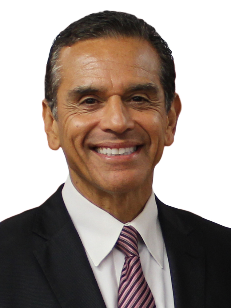 candidate Antonio Villaraigosa