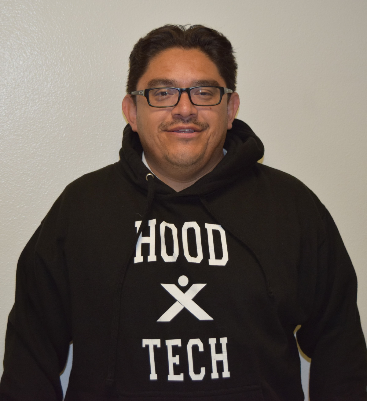 Oscar Menjivar, founder of Teens Exploring Technology. Photo credit: Holden Slattery