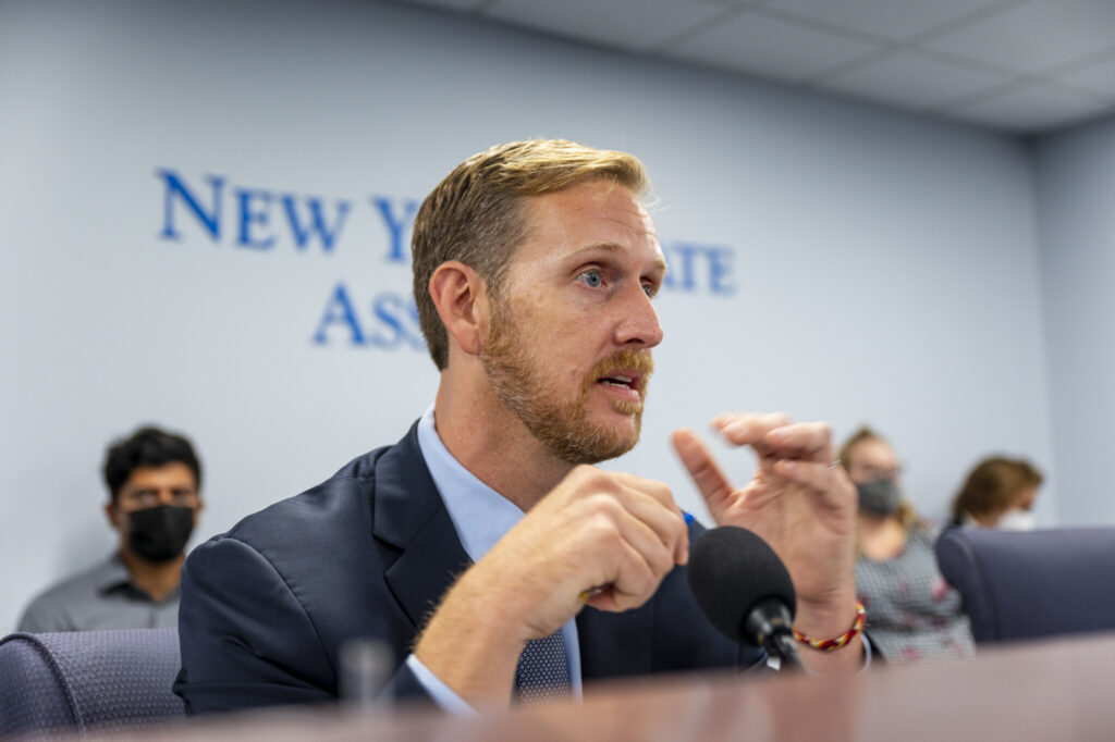 New York Governor’s Budget Plan Boosts Pay for Child Welfare Workers, But Otherwise Affords No New Money for Foster Care