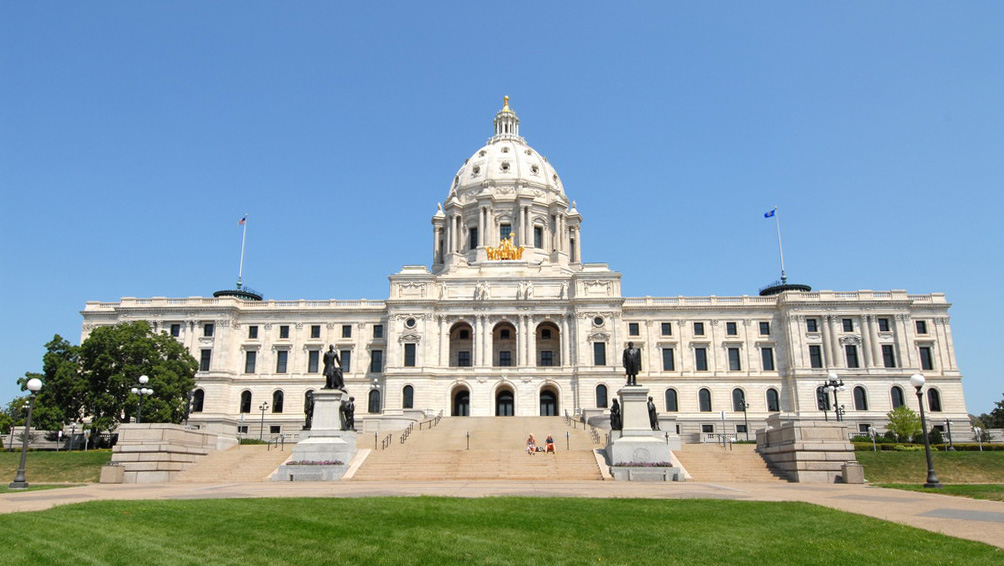 Minnesota Governor Signs Bill to Establish Ombuds Office for Foster Youth